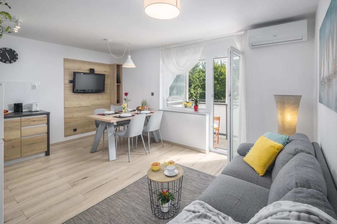App***Max Apartment Pula Exterior photo
