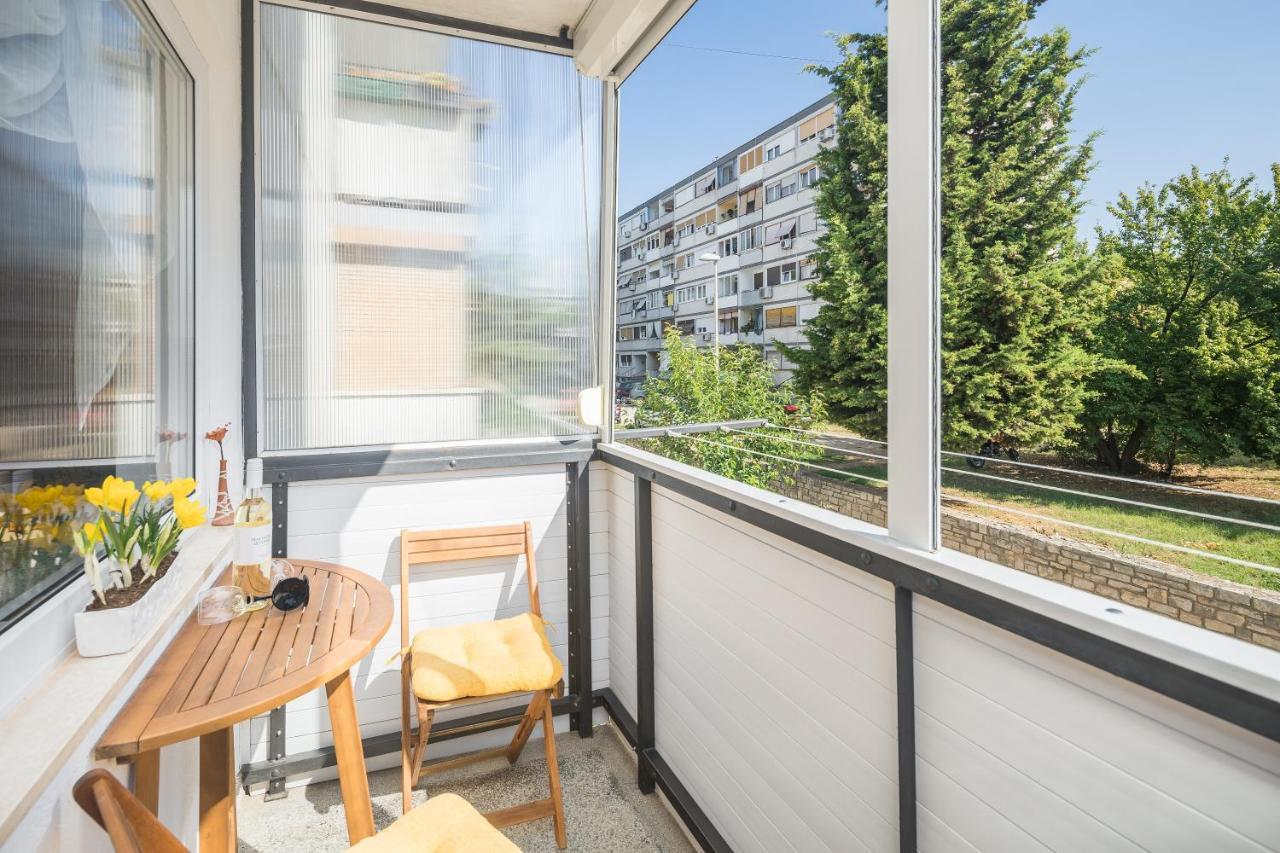 App***Max Apartment Pula Exterior photo